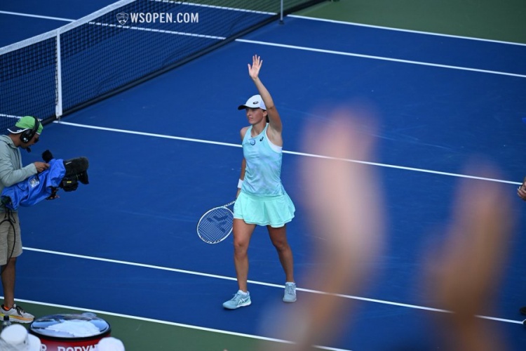 定了坚实基 定了坚实基