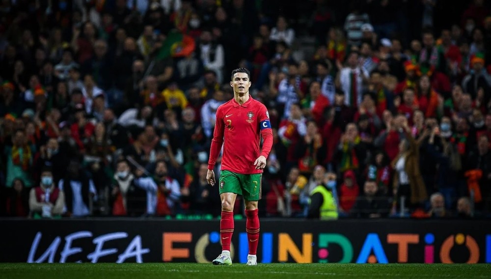 低调内敛的 低调内敛的